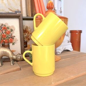 Vintage Bright Sunshine ☀️ Yellow Melamine Set if Two Mod Mugs